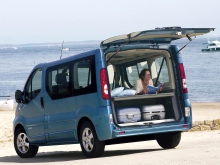 Фото Renault Trafic Passenger  №3